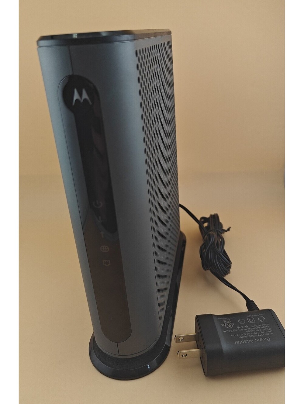 Motorola MB8600 DOCSIS 3.1 Cable Modem 1 Gbps Ethernet Up to 1000 Mbps